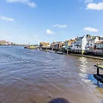 1 Bed In Whitby 91995